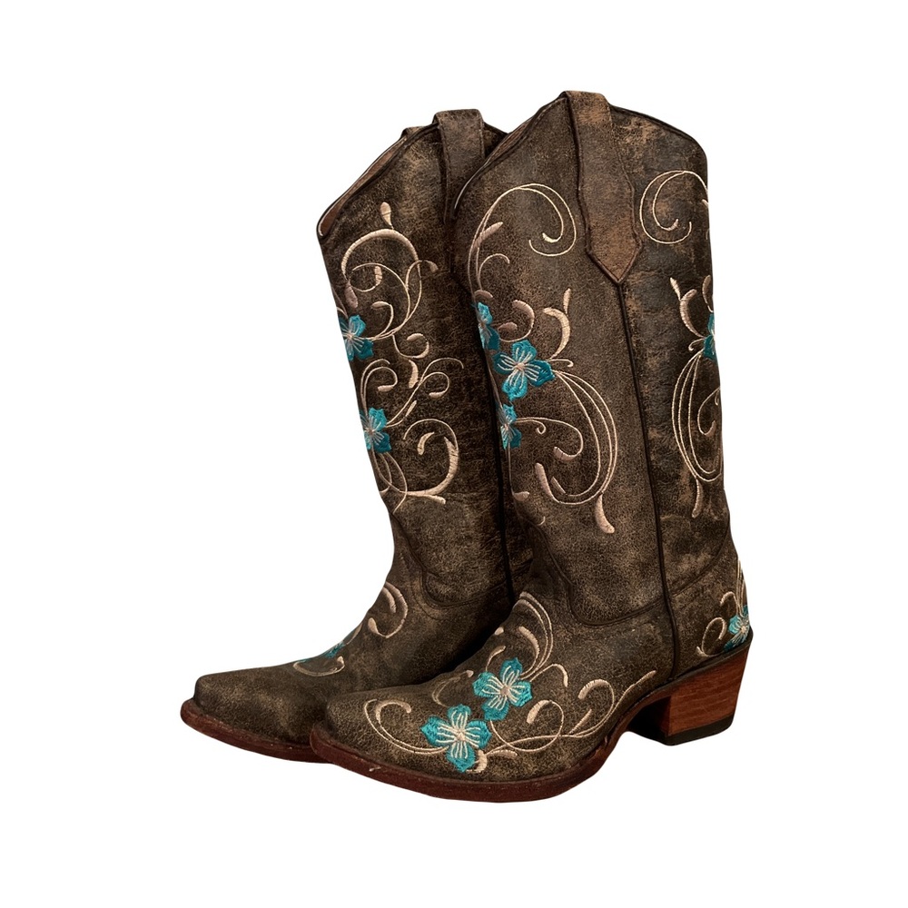 CIRCLE G WOMEN'S BROWN COWHIDE FLORAL WESTERN BOOTS - SNIP TOE. NWOT